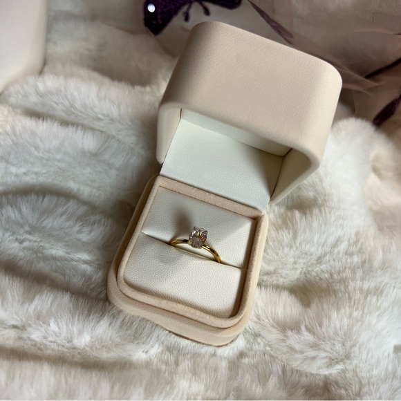 18k Gold Plated Ring - Picture 3 of 3